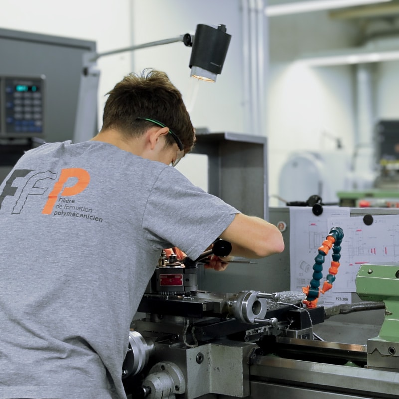 photo apprentissage polymecanicien filiere formation 2025
